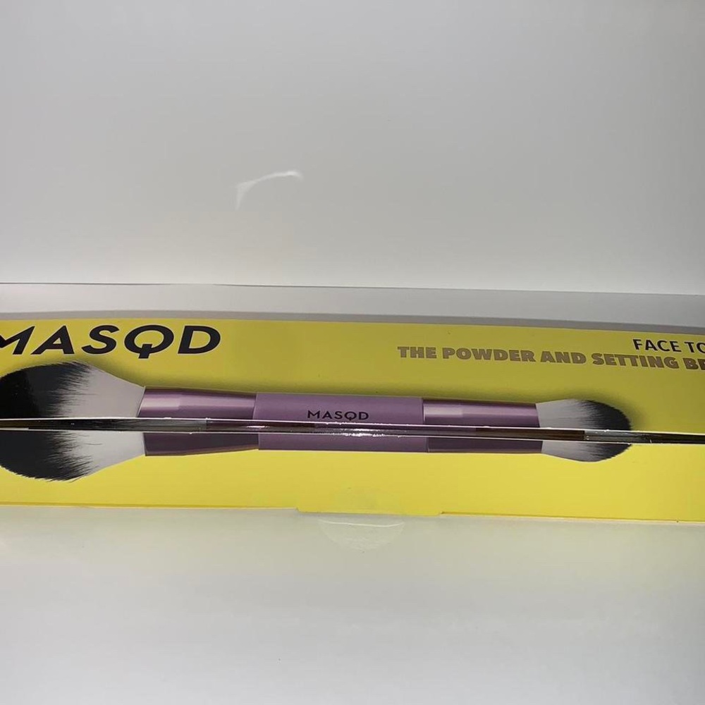 Make up brush